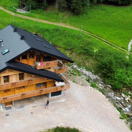 La Rose Des Neiges à Appartement Châtel