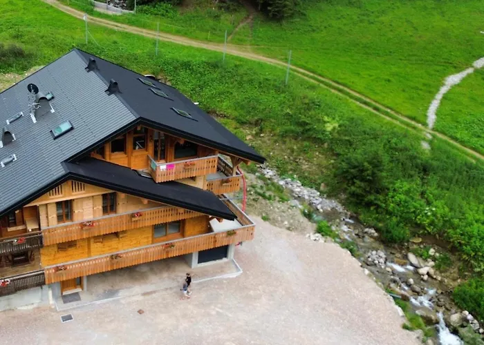 La Rose Des Neiges A Apartment Chatel
